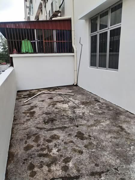 Shop / Office for Sale in Bandar Seri Alam (Masai) - Robbie Tan - Balcony - PropertyGuru.com.my