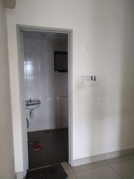 Kondominium untuk Dijual di One Damansara - Danny Chuah - Bathroom - PropertyGuru.com.my