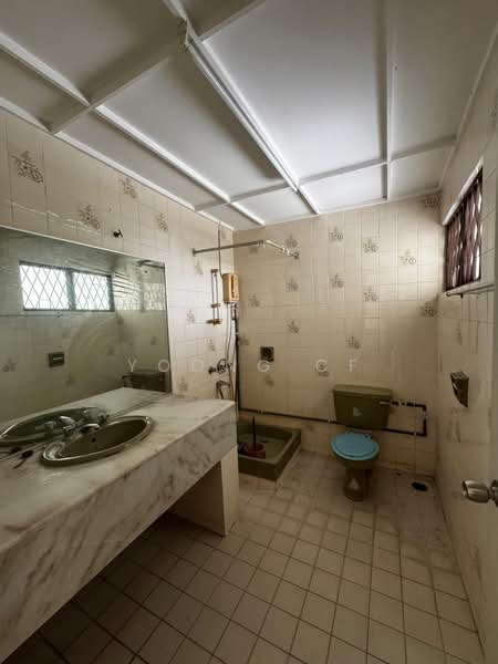 Bungalow for Sale in Taman Tun Dr Ismail (Kuala Lumpur) - Yoong CF - Bathroom - PropertyGuru.com.my