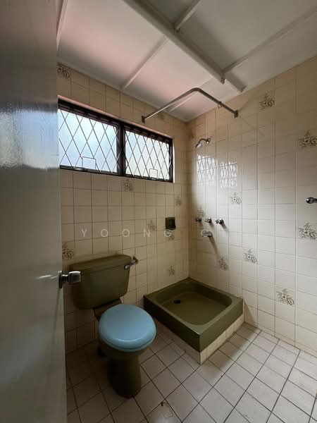 Bungalow for Sale in Taman Tun Dr Ismail (Kuala Lumpur) - Yoong CF - Bathroom - PropertyGuru.com.my