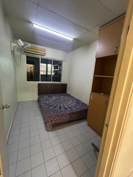 Rumah Teres 1.5 Tingkat untuk Dijual di Bandar Seri Alam (Masai) - Zoey Lee - Bedroom - PropertyGuru.com.my
