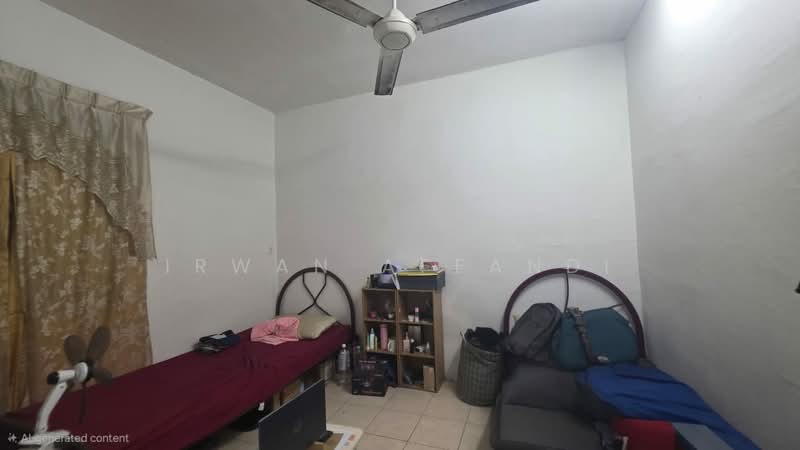 Pangsapuri untuk Dijual di Pusat Komersial Seksyen 7 - Irwan Affandi - Bedroom - PropertyGuru.com.my