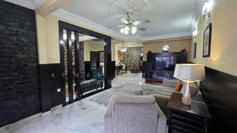 2-storey Terraced House for Sale in Usj 18 (Subang Jaya) - Ahmad Zawawi Hashim - Living Room - PropertyGuru.com.my