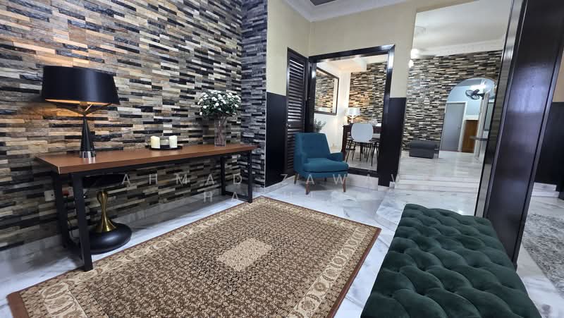 2-storey Terraced House for Sale in Usj 18 (Subang Jaya) - Ahmad Zawawi Hashim - Living Room - PropertyGuru.com.my