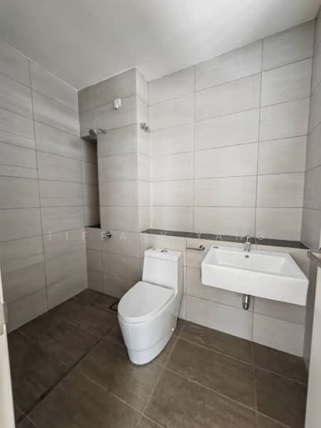 Rumah Teres 2 Tingkat untuk Dijual di Kota Emerald (Rawang) - Tiffany Yang - Bathroom - PropertyGuru.com.my