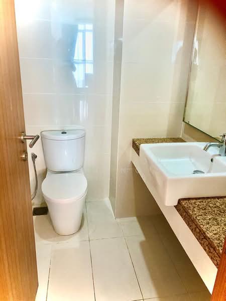Servis Apartment untuk Dijual di Twins @ Damansara Heights - Sung You Sheng - Bathroom - PropertyGuru.com.my