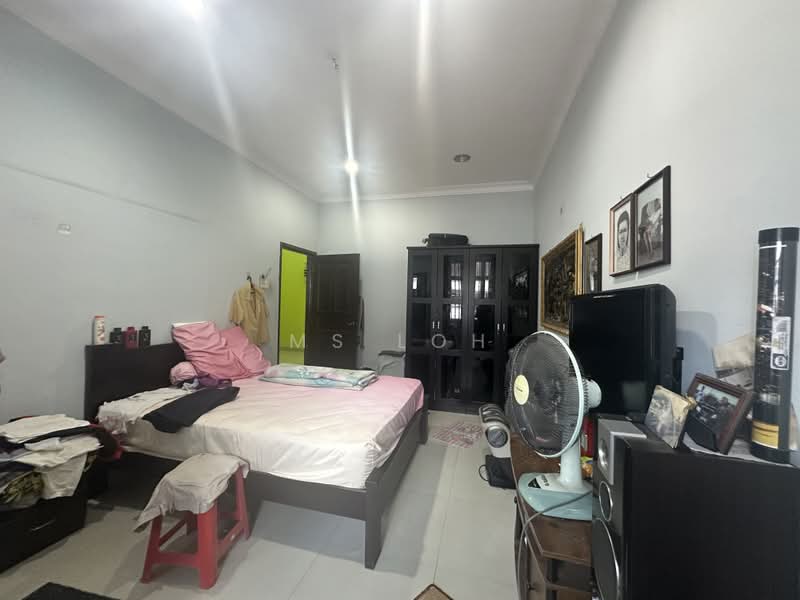 2-storey Terraced House for Sale in Taman Daya (Johor Bahru) - Ms Loh - PropertyGuru.com.my