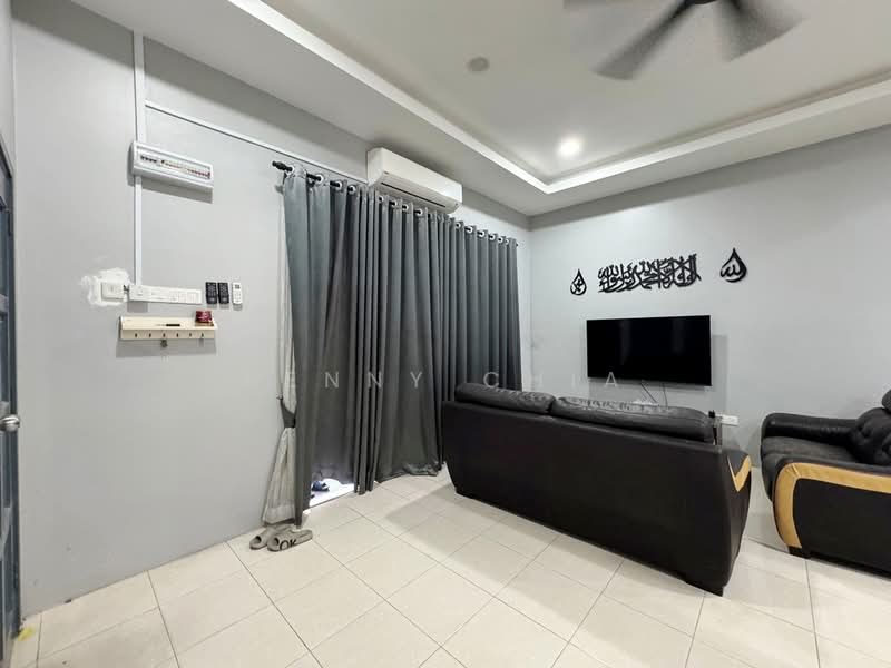 Rumah Teres 2 Tingkat untuk Dijual di Kapar (Selangor) - Penny Chia - Living Room - PropertyGuru.com.my
