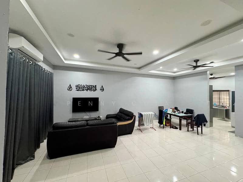 Rumah Teres 2 Tingkat untuk Dijual di Kapar (Selangor) - Penny Chia - Living Room - PropertyGuru.com.my
