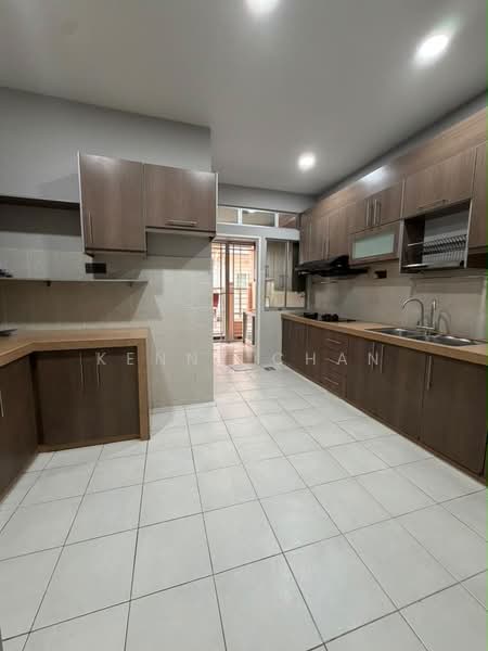 Rumah Teres 2 Tingkat untuk Disewa di Bandar Botanic (Klang) - Kenny Chan - PropertyGuru.com.my
