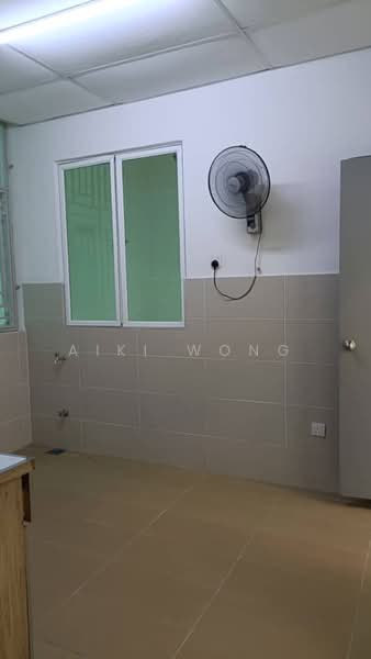 Condominium for Rent at D'suria Condominium - Aiki Wong - Kitchen - PropertyGuru.com.my