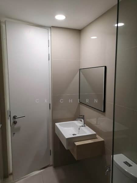 Servis Apartment untuk Disewa di Southlink - CK Chern - Bathroom - PropertyGuru.com.my