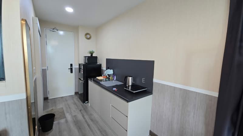 Service Residence for Rent at Cubic Botanical - Ally Lee - Kitchen - PropertyGuru.com.my