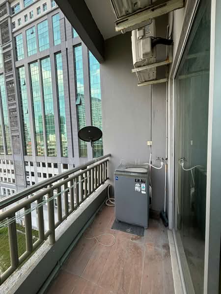 Servis Apartment untuk Disewa di Tower Regency - Kelvin Chong - Balcony - PropertyGuru.com.my