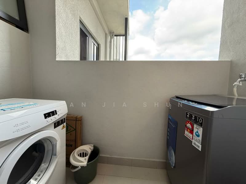 Kondominium untuk Disewa di Skyline KL - Wan Jia Shun - Balcony - PropertyGuru.com.my