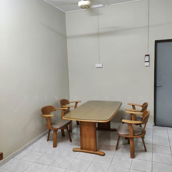 Rumah Teres 1 Tingkat untuk Disewa di Taman Ipoh Baru (Ipoh) - Kelvin Chong - Dining Room - PropertyGuru.com.my