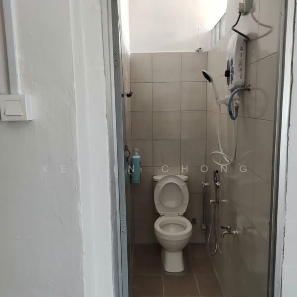 Rumah Teres 1 Tingkat untuk Disewa di Taman Ipoh Baru (Ipoh) - Kelvin Chong - Bathroom - PropertyGuru.com.my
