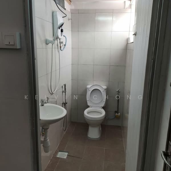 Rumah Teres 1 Tingkat untuk Disewa di Taman Ipoh Baru (Ipoh) - Kelvin Chong - Bathroom - PropertyGuru.com.my