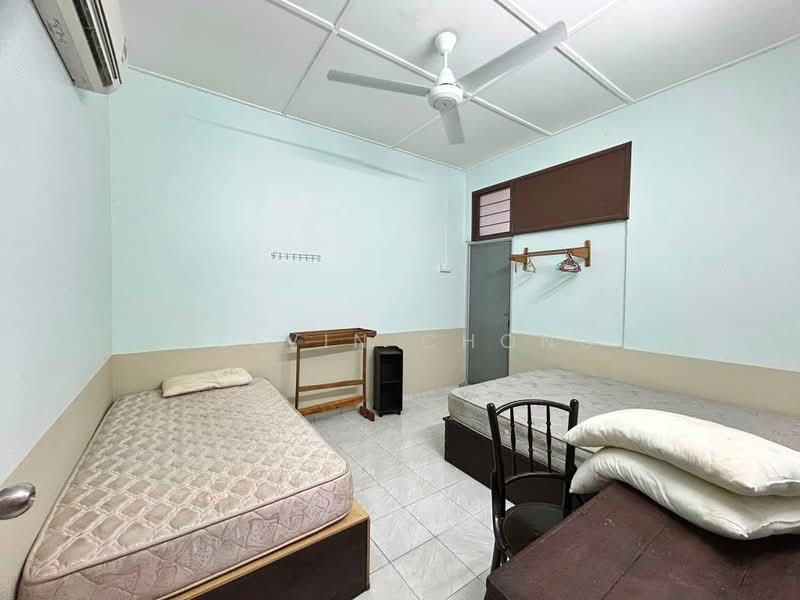 1-storey Terraced House for Rent in Taman Ipoh Baru (Ipoh) - Kelvin Chong - Bedroom - PropertyGuru.com.my