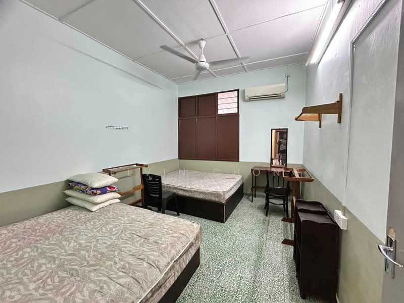1-storey Terraced House for Rent in Taman Ipoh Baru (Ipoh) - Kelvin Chong - Bedroom - PropertyGuru.com.my