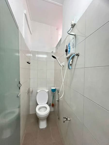 1-storey Terraced House for Rent in Taman Ipoh Baru (Ipoh) - Kelvin Chong - Bathroom - PropertyGuru.com.my