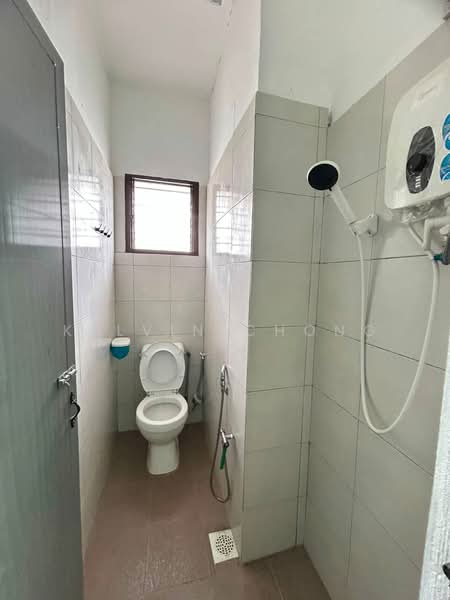 1-storey Terraced House for Rent in Taman Ipoh Baru (Ipoh) - Kelvin Chong - Bathroom - PropertyGuru.com.my