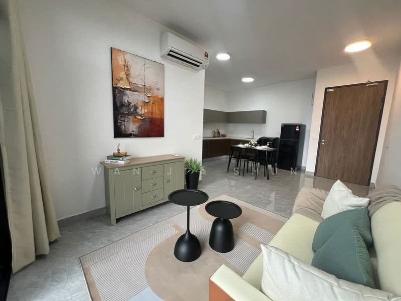 Servis Apartment untuk Disewa di Altris Residences @ The Quartz WM - Wan Jia Shun - Living Room - PropertyGuru.com.my