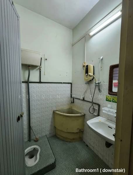 2-storey Terraced House for Rent in Ipoh (Perak) - Kelvin Chong - Bathroom - PropertyGuru.com.my
