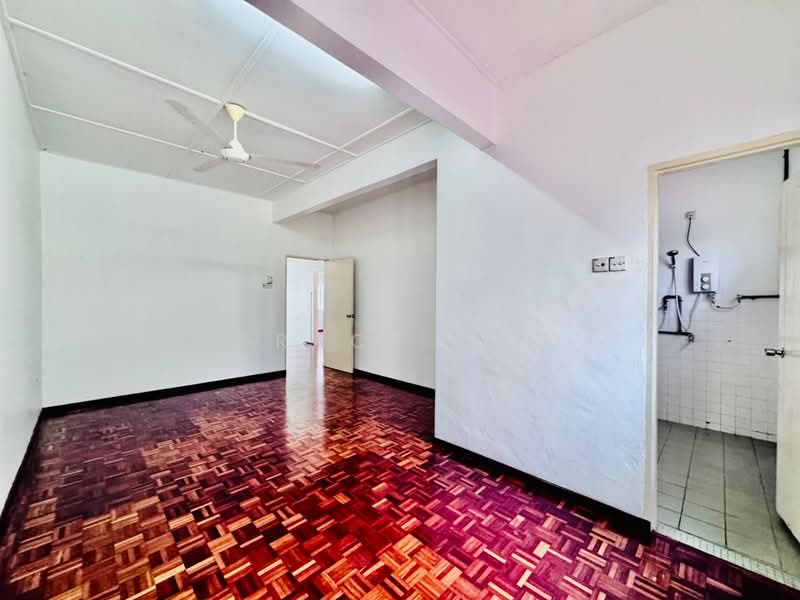 Rumah Berkembar untuk Dijual di Taman Nong Chik (Johor Bahru) - Grace Lau - PropertyGuru.com.my