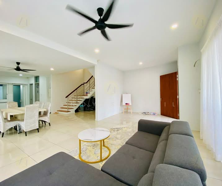 Semi-Detached House for Sale in Ulu Kelang (Kuala Lumpur) - Effendy Shohaili - Living Room - PropertyGuru.com.my