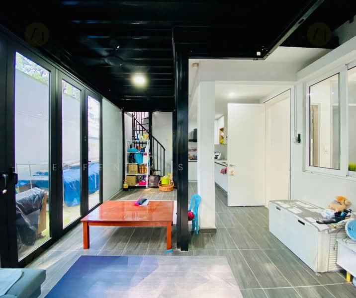 Semi-Detached House for Sale in Ulu Kelang (Kuala Lumpur) - Effendy Shohaili - Living Room - PropertyGuru.com.my
