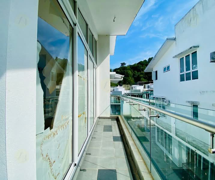 Semi-Detached House for Sale in Ulu Kelang (Kuala Lumpur) - Effendy Shohaili - Balcony - PropertyGuru.com.my