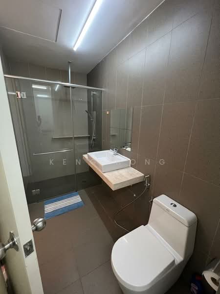 Kondominium untuk Disewa di Azelia Residence - Keng Hong - Bathroom - PropertyGuru.com.my