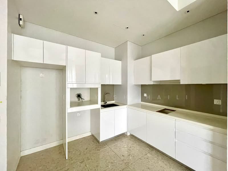 Rumah Banglo untuk Dijual di Bukit Ceylon (KL City Centre) - Effendy Shohaili - Kitchen - PropertyGuru.com.my