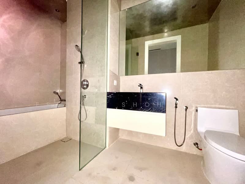 Rumah Banglo untuk Dijual di Bukit Ceylon (KL City Centre) - Effendy Shohaili - Bathroom - PropertyGuru.com.my