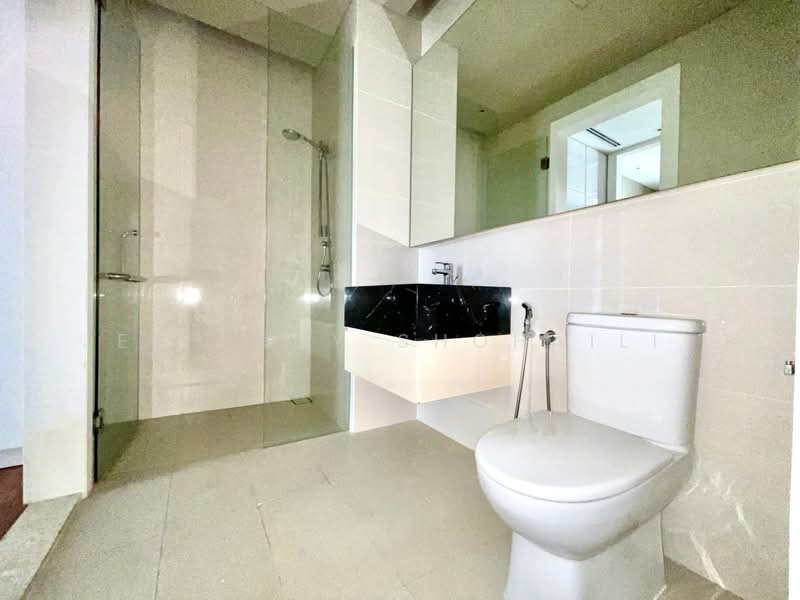 Rumah Banglo untuk Dijual di Bukit Ceylon (KL City Centre) - Effendy Shohaili - Bathroom - PropertyGuru.com.my