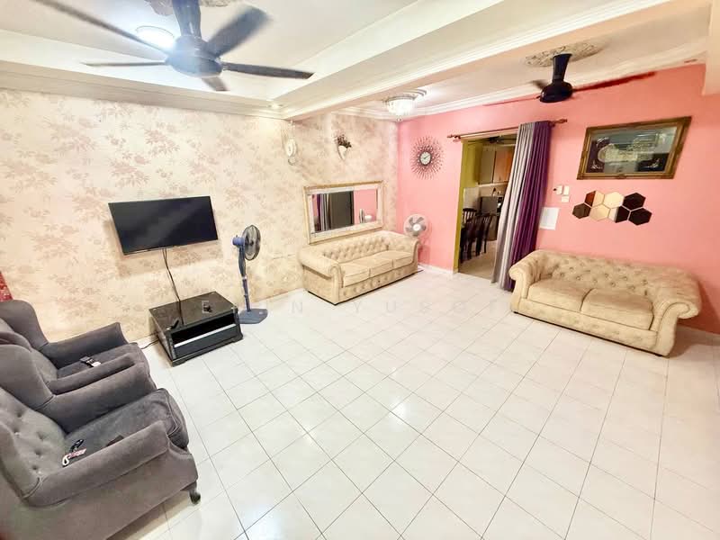 Terraced House for Sale in Sungai Buloh (Selangor) - Erin Yusof - Living Room - PropertyGuru.com.my