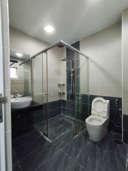 Semi-Detached House for Rent in Kota Emerald (Rawang) - Annie Ng - Bathroom - PropertyGuru.com.my