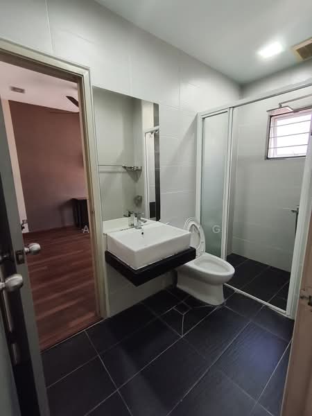 Semi-Detached House for Rent in Kota Emerald (Rawang) - Annie Ng - Bathroom - PropertyGuru.com.my