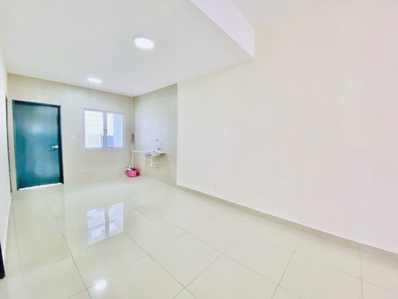 Rumah Teres 2 Tingkat untuk Disewa di Taman Vista Mutiara (Bandar Sungai Long) - Erin Yusof - Interior - PropertyGuru.com.my