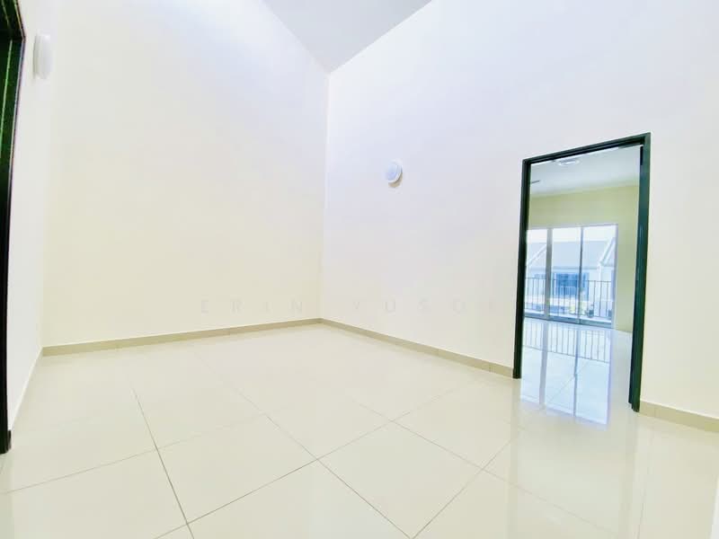 Rumah Teres 2 Tingkat untuk Disewa di Taman Vista Mutiara (Bandar Sungai Long) - Erin Yusof - PropertyGuru.com.my