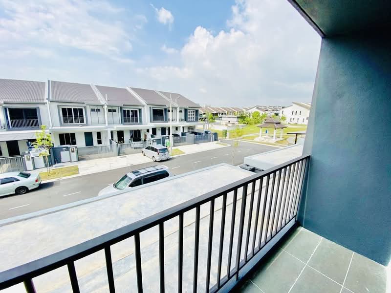 Rumah Teres 2 Tingkat untuk Disewa di Taman Vista Mutiara (Bandar Sungai Long) - Erin Yusof - PropertyGuru.com.my