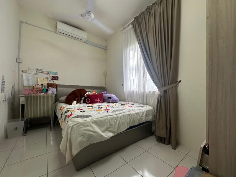 Townhouse for Sale in Dengkil (Selangor) - Tony Lau - Bedroom - PropertyGuru.com.my