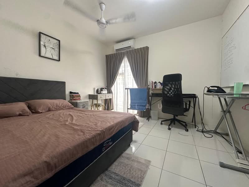 Townhouse for Sale in Dengkil (Selangor) - Tony Lau - Bedroom - PropertyGuru.com.my