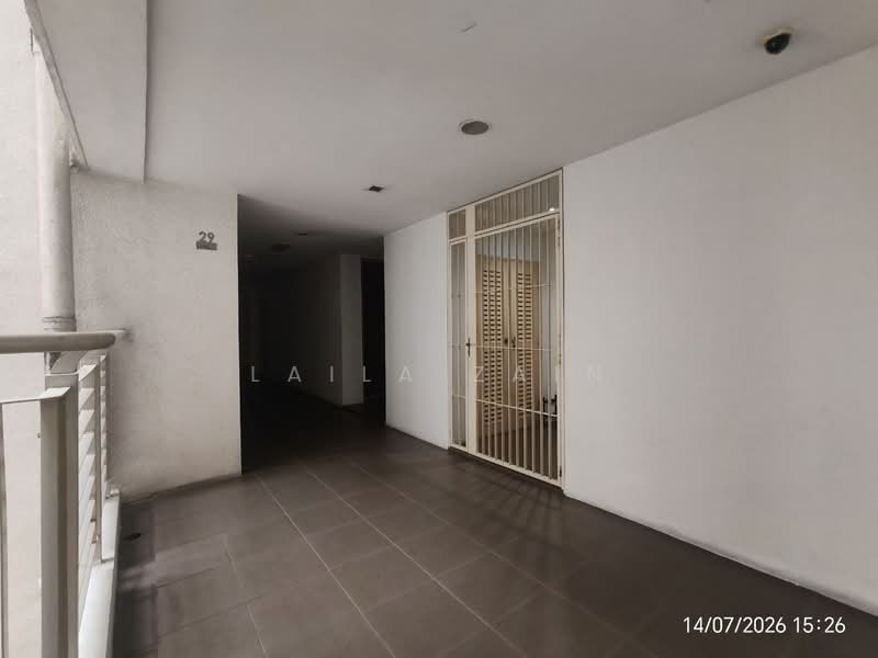 Kondominium untuk Disewa di Gaya Bangsar - Laila Zain - Corridor - PropertyGuru.com.my