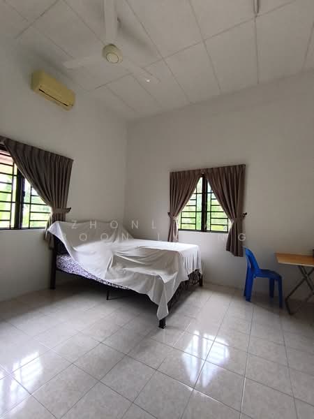 Bungalow House for Sale in Teluk Kumbar (Penang) - Zhonl Saw Boon Loong - Bedroom - PropertyGuru.com.my