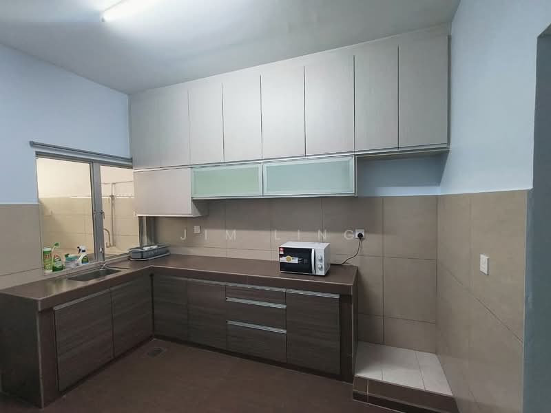 2-storey Terraced House for Rent in Setia Indah (Setia Alam) - Jim Ling - Kitchen - PropertyGuru.com.my