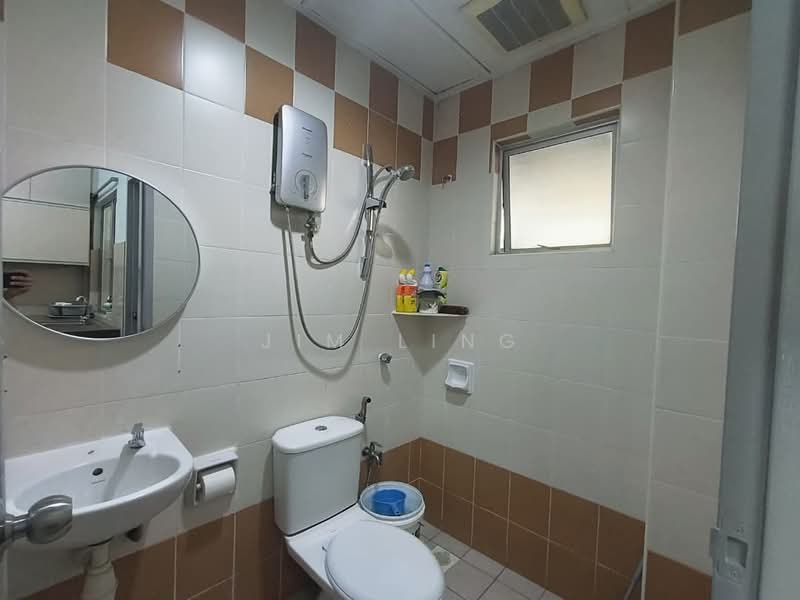 2-storey Terraced House for Rent in Setia Indah (Setia Alam) - Jim Ling - Bathroom - PropertyGuru.com.my