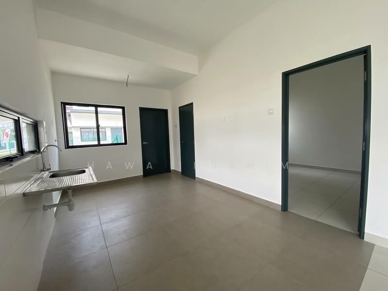 2-storey Terraced House for Sale in Seremban (Negeri Sembilan) - Hawa Ibrahim - Kitchen - PropertyGuru.com.my