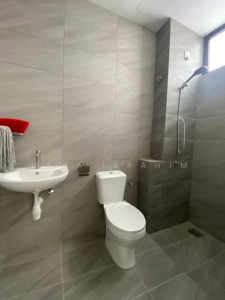2-storey Terraced House for Sale in Seremban (Negeri Sembilan) - Hawa Ibrahim - Bathroom - PropertyGuru.com.my